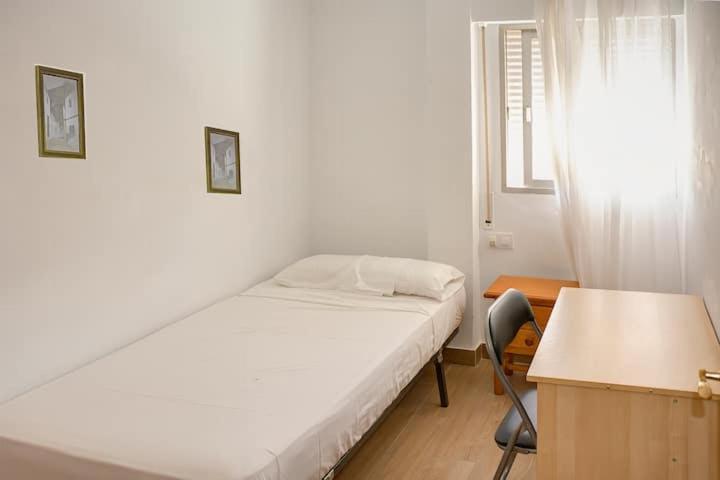 Apartamento Amplio Севілья Екстер'єр фото