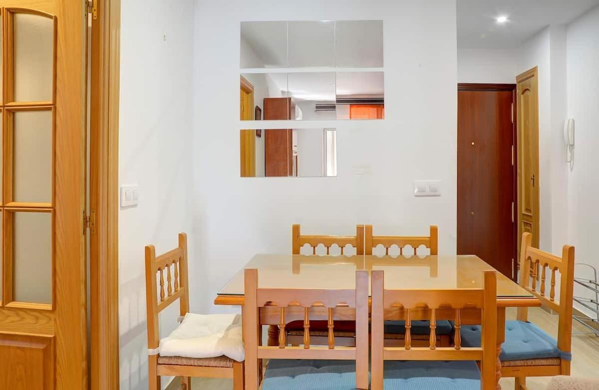 Apartamento Amplio Севілья Екстер'єр фото